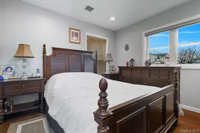 3 Neptune Place, Massapequa, NY 11758 - Photo 17