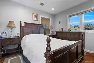 3 Neptune Pl, Massapequa, NY 11758 - Photo 17