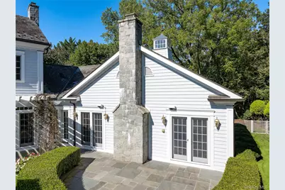 63 Premium Point, New Rochelle, NY 10801 - Photo 19