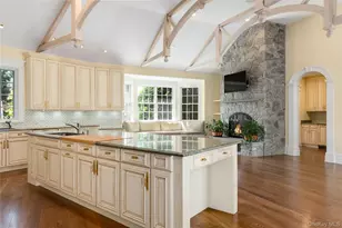 63 Premium Point, New Rochelle, NY 10801 - Photo 9