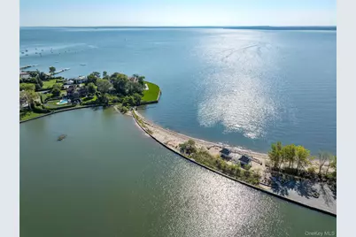 63 Premium Point, New Rochelle, NY 10801 - Photo 21