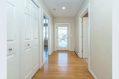 25 Princeton Street, Williston Park, NY 11596 - Photo 17