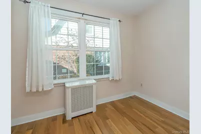 25 Princeton Street, Williston Park, NY 11596 - Photo 7