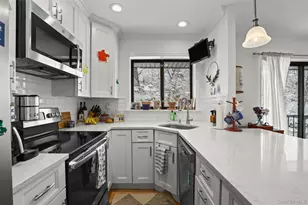 605 Kemeys Ave, Briarcliff Manor, NY 10510 - Photo 3