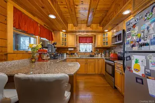 21 Old Town Rd, Beacon, NY 12508 - Photo 9