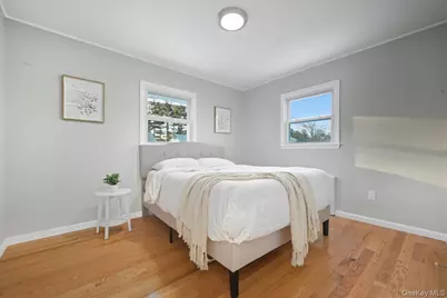 70 Nevada Street, Hicksville, NY 11801 - Photo 15