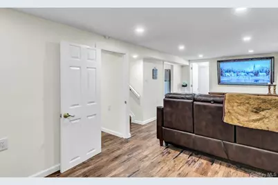 20 Law Street, Valley Stream, NY 11580 - Photo 23