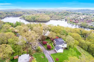 3483 Fenimore Ave, Mohegan Lake, NY 10547 - Photo 9