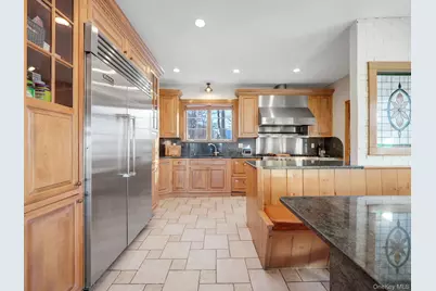 3483 Fenimore Avenue, Mohegan Lake, NY 10547 - Photo 25