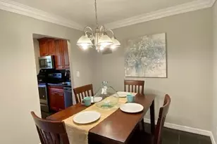 315 Robinson Ave, Patchogue, NY 11772 - Photo 5