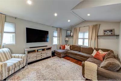 75 Bar Beach Road, Port Washington, NY 11050 - Photo 3