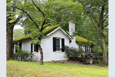 32 Hillside Road, Stony Brook, NY 11790 - Photo 1