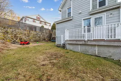 983 Warren Avenue, Peekskill, NY 10566 - Photo 3