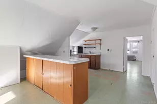 92-69 220th St, Queens Village, NY 11428 - Photo 21