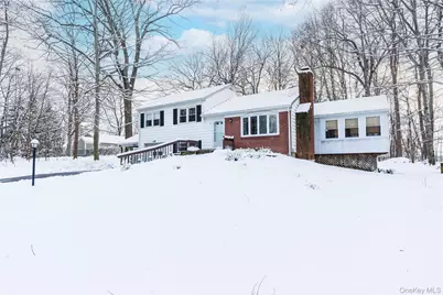 9 Southview Lane, Hopewell Junction, NY 12533 - Photo 3