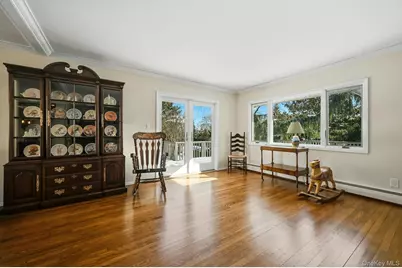 205 Oak Neck Lane, West Islip, NY 11795 - Photo 9