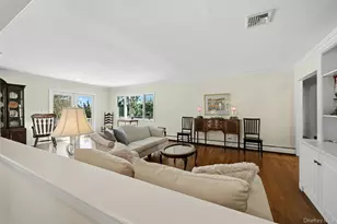 205 Oak Neck Ln, West Islip, NY 11795 - Photo 13