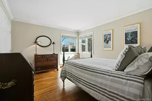 205 Oak Neck Ln, West Islip, NY 11795 - Photo 21