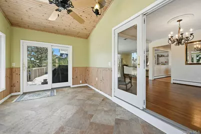 205 Oak Neck Lane, West Islip, NY 11795 - Photo 25