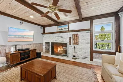 205 Oak Neck Lane, West Islip, NY 11795 - Photo 15