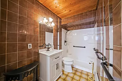 2711 Connecticut Avenue, Medford, NY 11763 - Photo 19