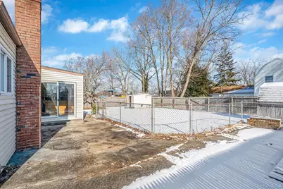 2711 Connecticut Avenue, Medford, NY 11763 - Photo 5