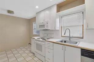 21 Parsnip Pond Rd, Lake Grove, NY 11755 - Photo 7