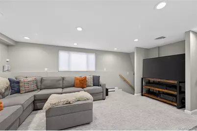 6 Dale Avenue, Syosset, NY 11791 - Photo 13