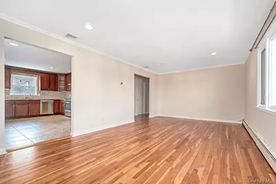 222 Gainsborg Avenue E, West Harrison, NY 10604 - Photo 5