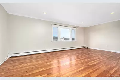 222 Gainsborg Avenue E, West Harrison, NY 10604 - Photo 3