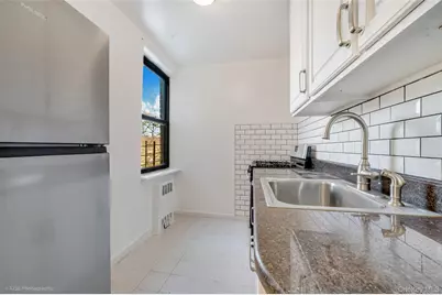 52-18 39th Avenue #3C, Woodside, NY 11377 - Photo 9