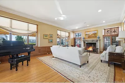 156 Beach 147th Street, Neponsit, NY 11694 - Photo 7