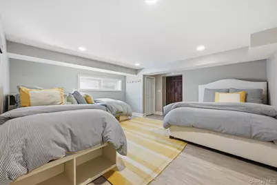 156 Beach 147th Street, Neponsit, NY 11694 - Photo 33