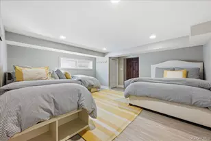 156 Beach 147th St, Neponsit, NY 11694 - Photo 33