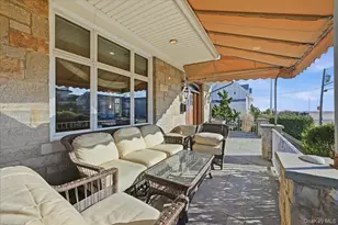 156 Beach 147th St, Neponsit, NY 11694 - Photo 3