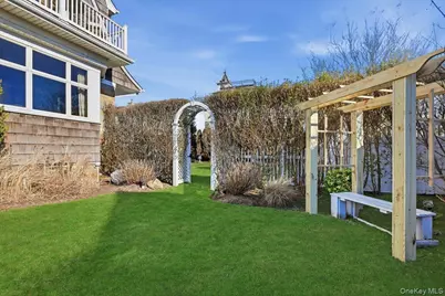 156 Beach 147th Street, Neponsit, NY 11694 - Photo 39