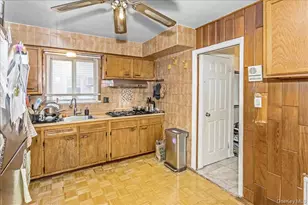 24 Harrison Ave, Hempstead, NY 11550 - Photo 5