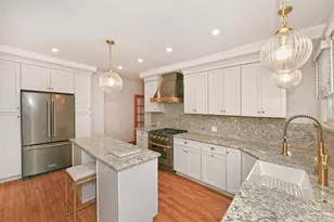 198 Warner Ave, Roslyn Heights, NY 11577 - Photo 15