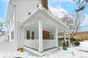 198 Warner Ave, Roslyn Heights, NY 11577 - Photo 5