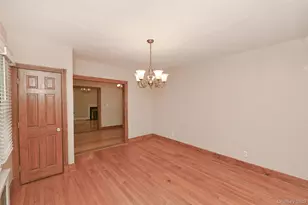 198 Warner Ave, Roslyn Heights, NY 11577 - Photo 13