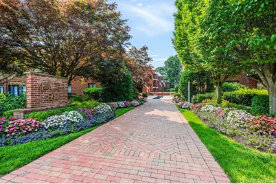 99 S Park Avenue #314, Rockville Centre, NY 11570 - Photo 1