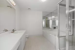 99 S Park Ave, Rockville Centre, NY 11570 - Photo 17