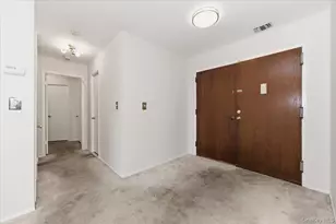 99 S Park Ave, Rockville Centre, NY 11570 - Photo 9