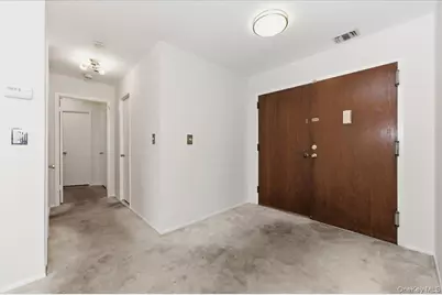 99 S Park Avenue #314, Rockville Centre, NY 11570 - Photo 7