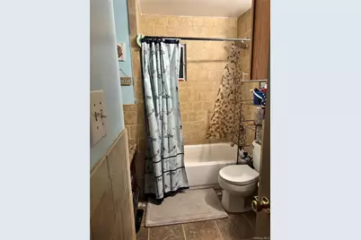 2914 Connecticut Avenue, Medford, NY 11763 - Photo 9