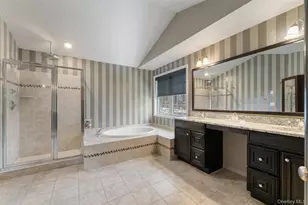 108 Boxwood Cir, Hopewell Junction, NY 12533 - Photo 25