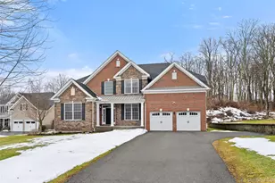 108 Boxwood Cir, Hopewell Junction, NY 12533 - Photo 3