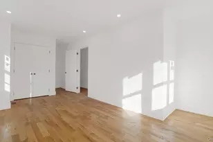 1011 E 221st St, Bronx, NY 10469 - Photo 15