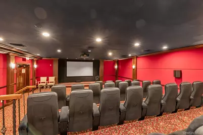 568 Pacing Way #568, Westbury, NY 11590 - Photo 31