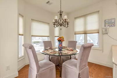 568 Pacing Way #568, Westbury, NY 11590 - Photo 5